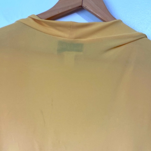 Joseph Ribkoff Light Yellow Sleeveless stretchy Top shirt size 16 - Picture 5 of 9